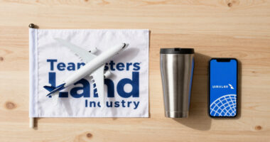 TEAMSTERS LAND INDUSTRY-LEADING DEAL AT UNITED AIRLINES