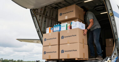 SAMARITAN'S PURSE AIRLIFTS CRITICAL RELIEF SUPPLIES TO COLOMBIA FOR EARTHQUAKE SURVIVORS